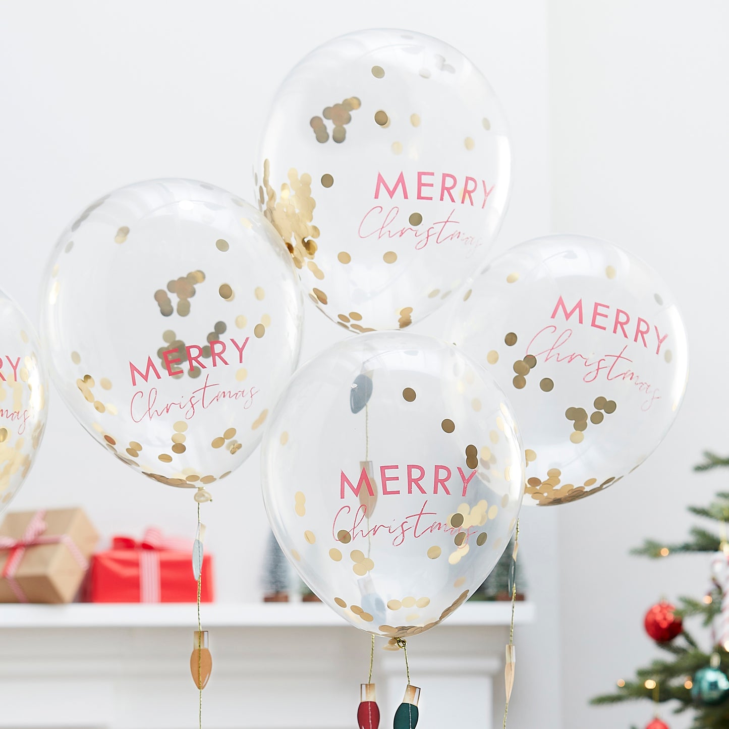 Merry Christmas Confetti Balloons with Light Bulb Balloon Tails