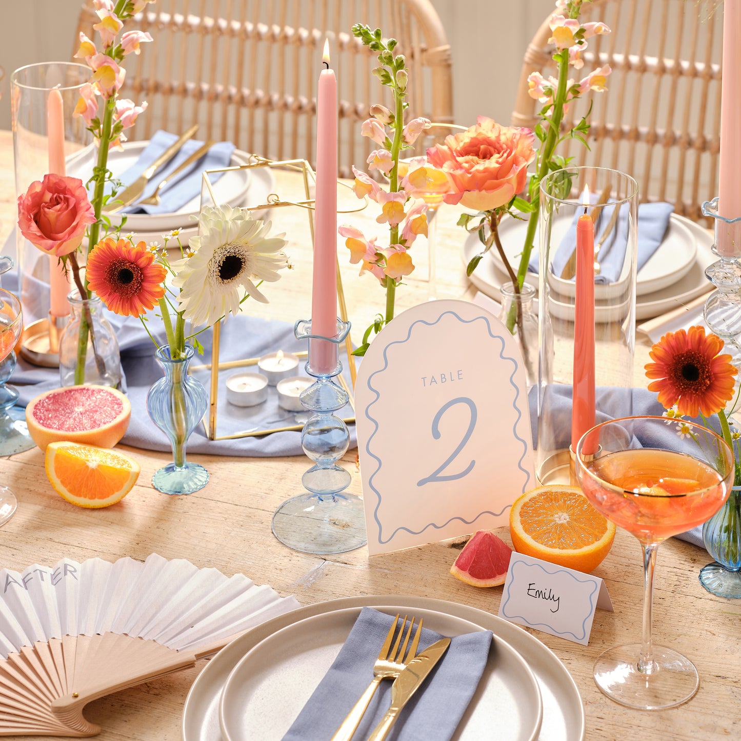 Round Centrepiece with Glass Stem Holders