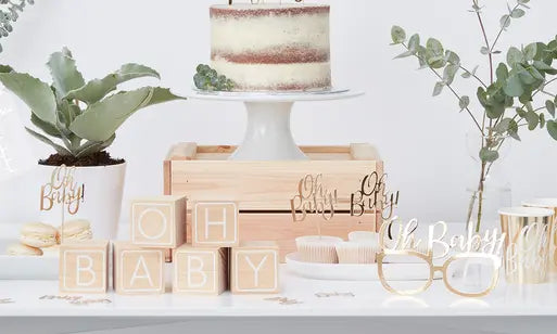 How to Plan a Gold Themed Baby Shower