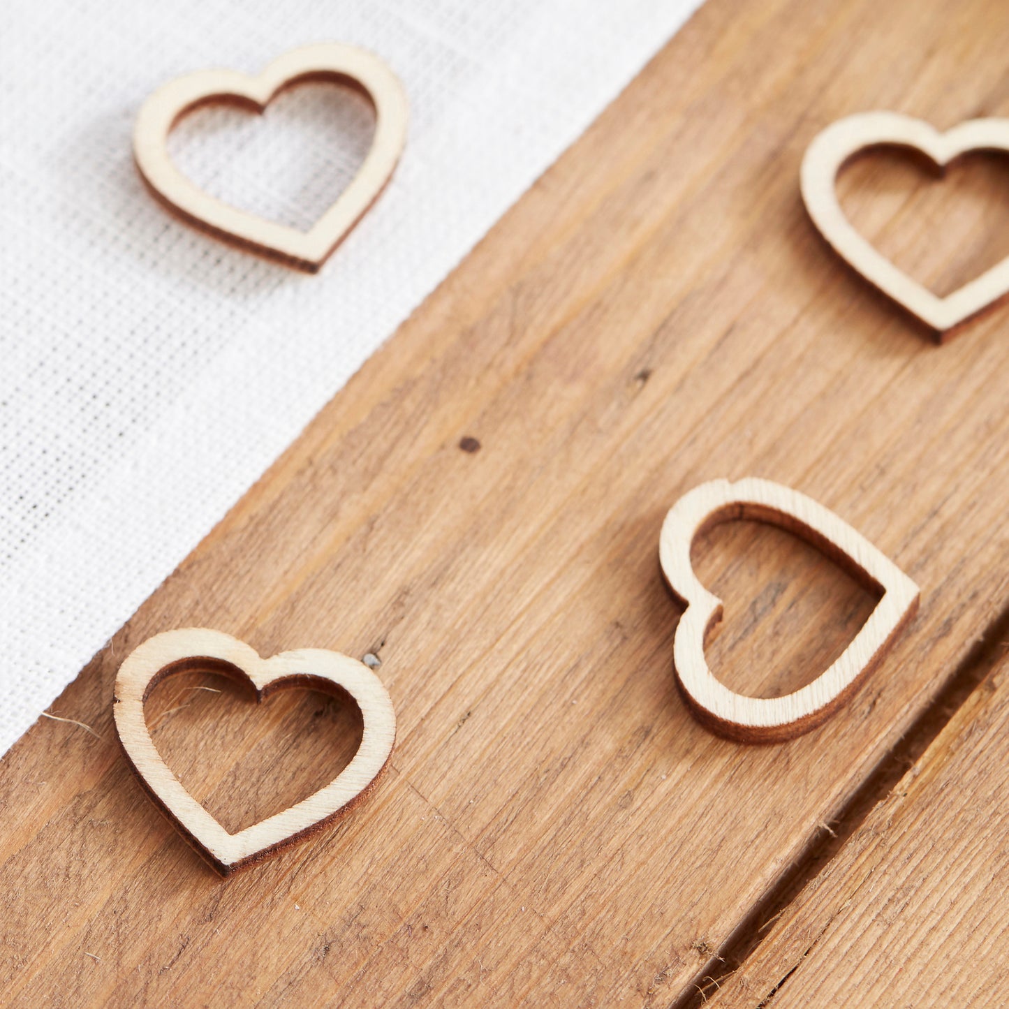 Wooden Heart Table Confetti