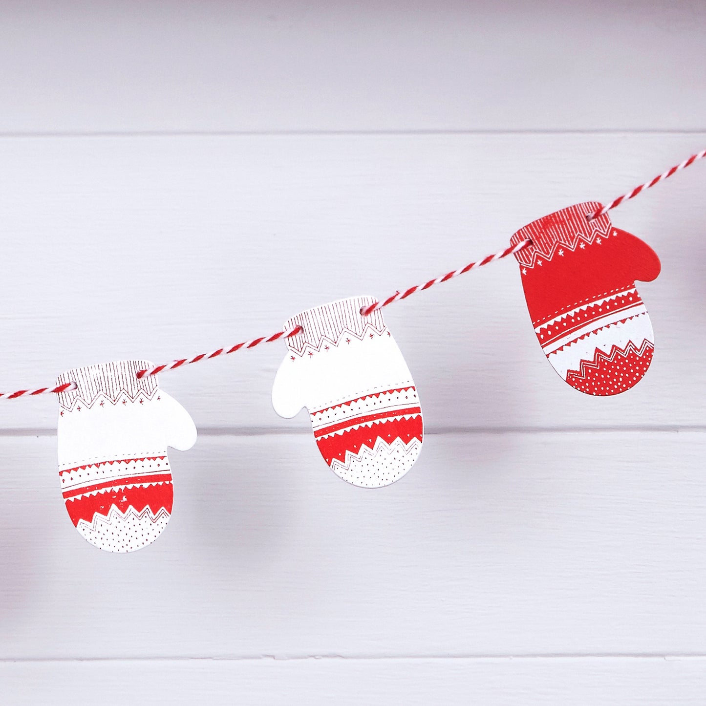 Red and White Festive Mitten Wooden Bunting - Cosy Christmas