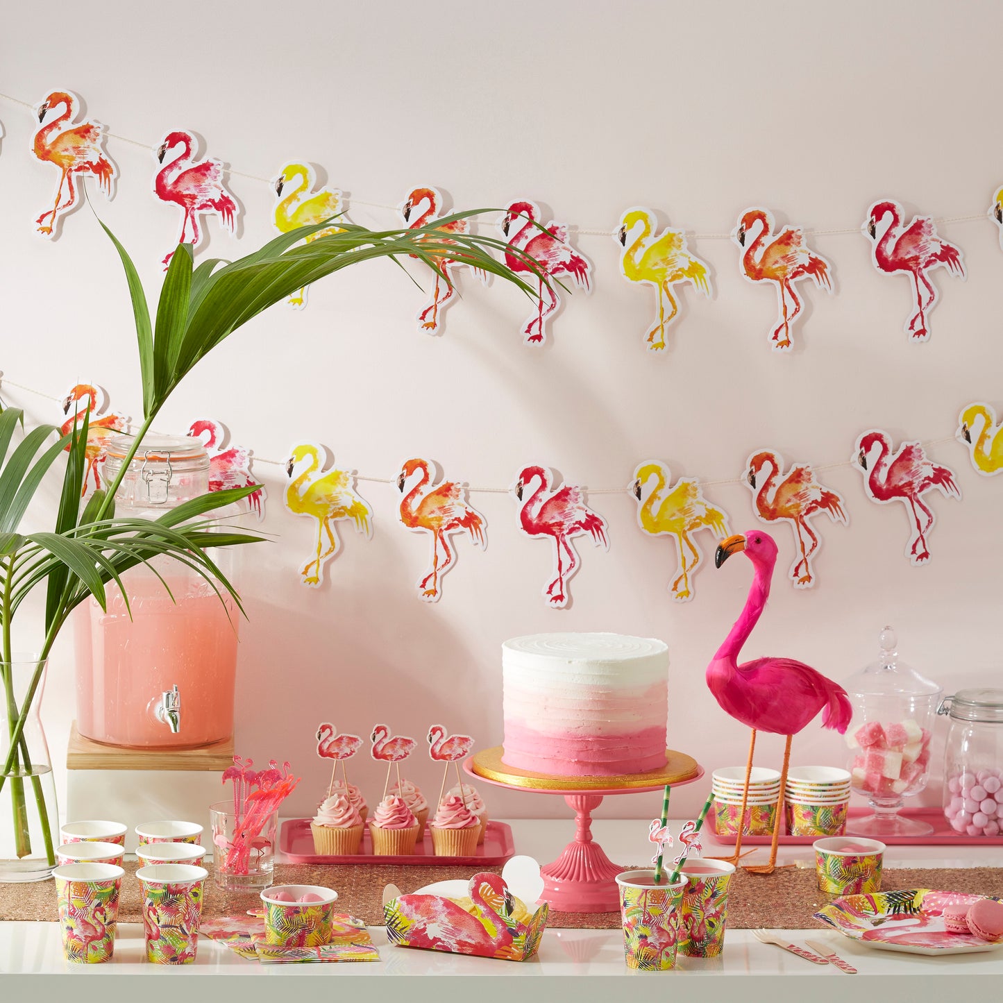 Flamingo Paper Plates - Flamingo Fun