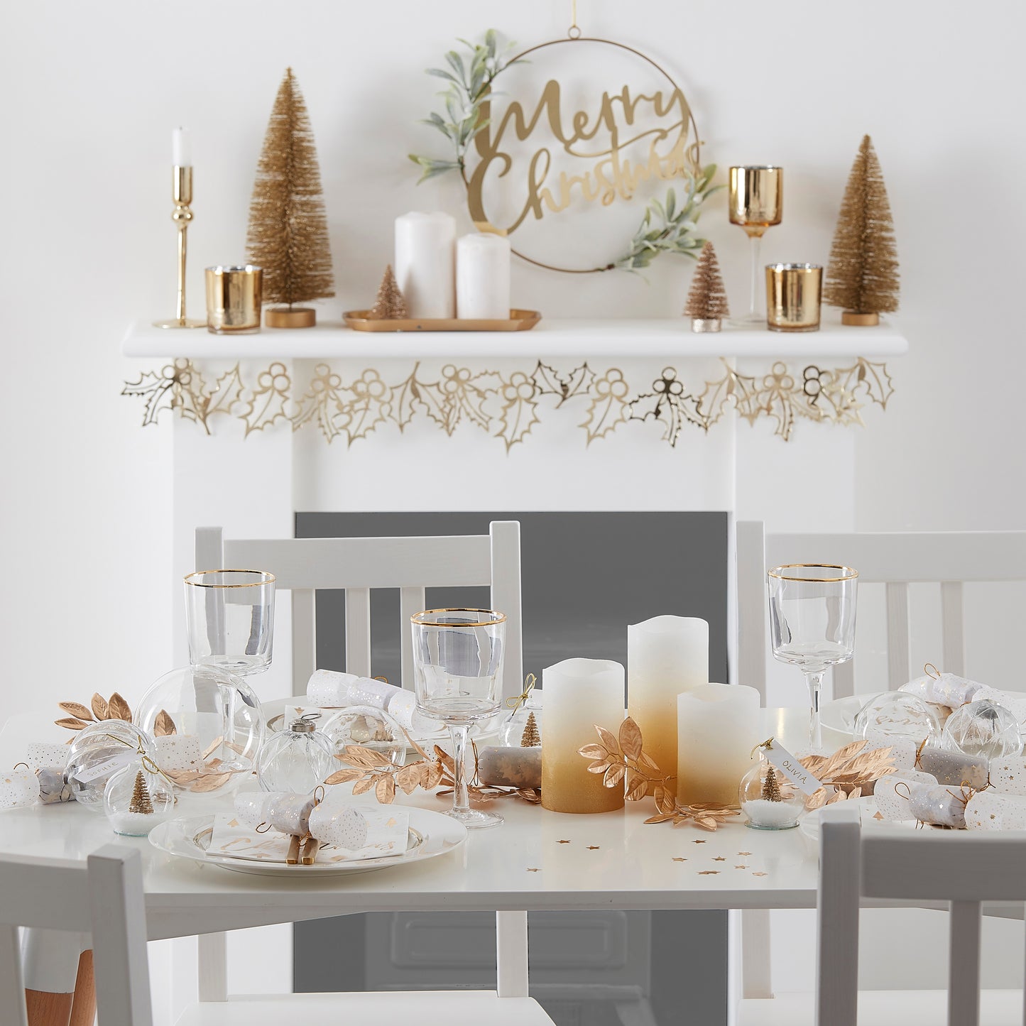 Gold Snow Globe Christmas Place Cards