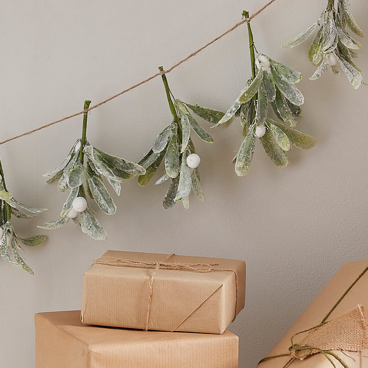 Mistletoe Sprig Christmas Garland Bunting