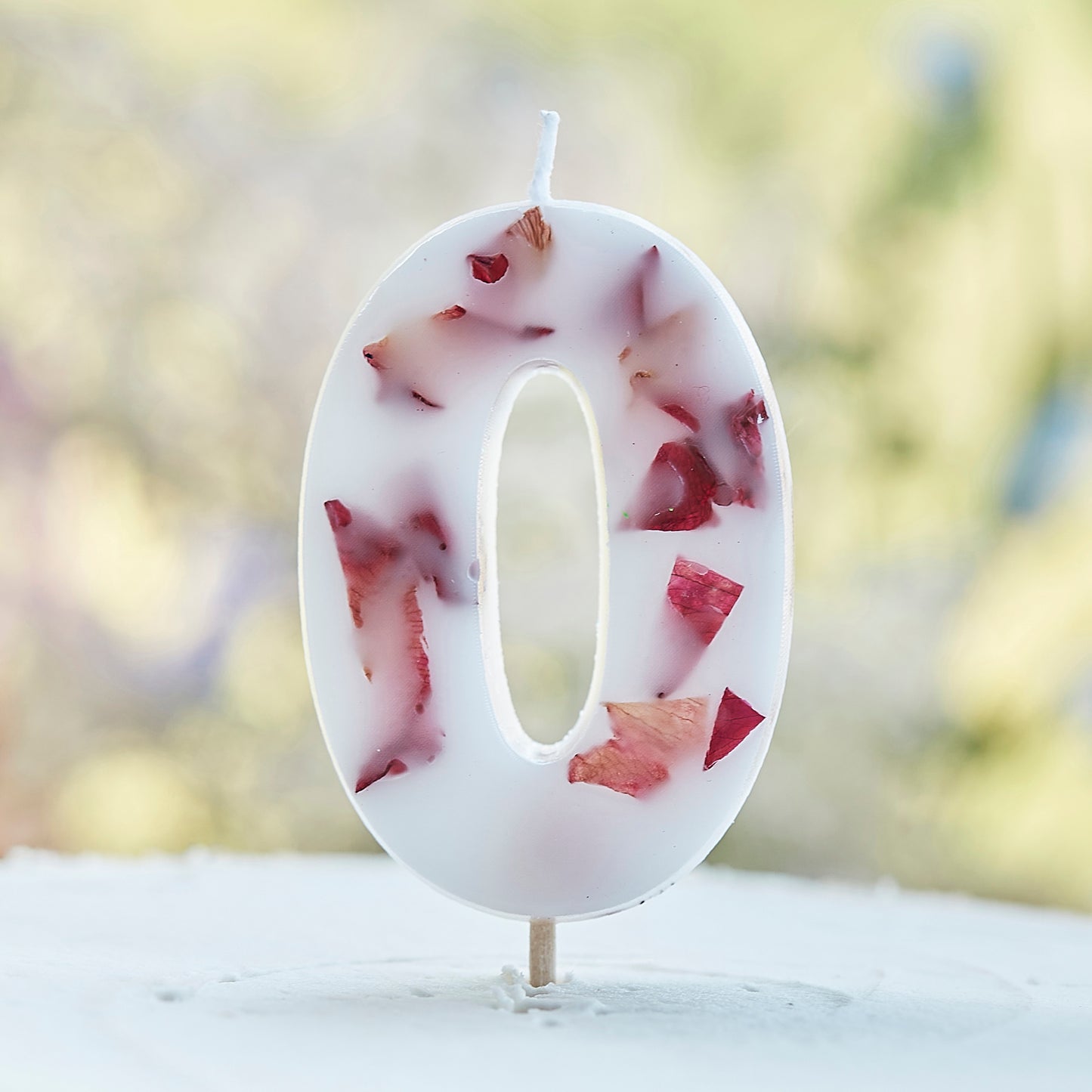 Pressed Petal Number 0 Birthday Cake Candle