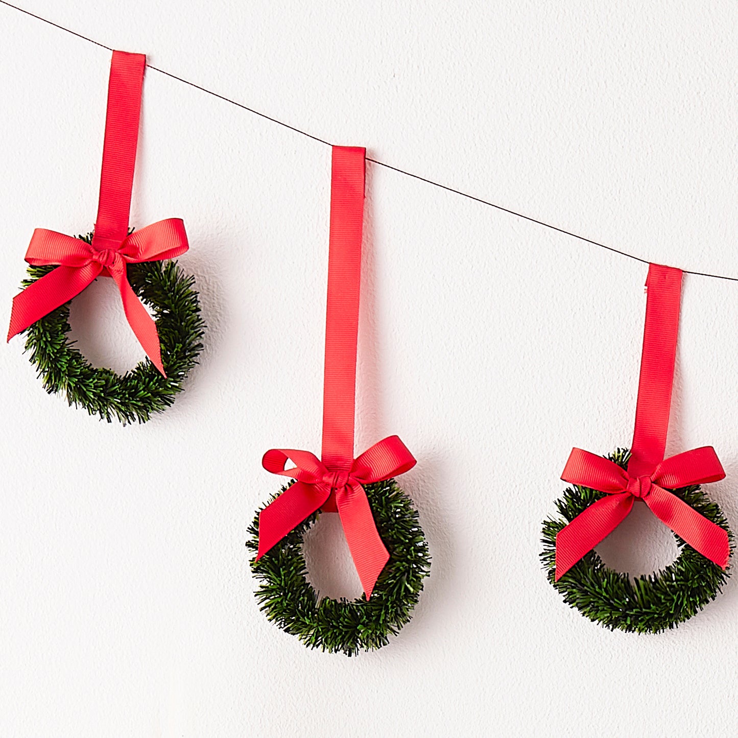 Hanging Christmas Wreath Bunting Decoration