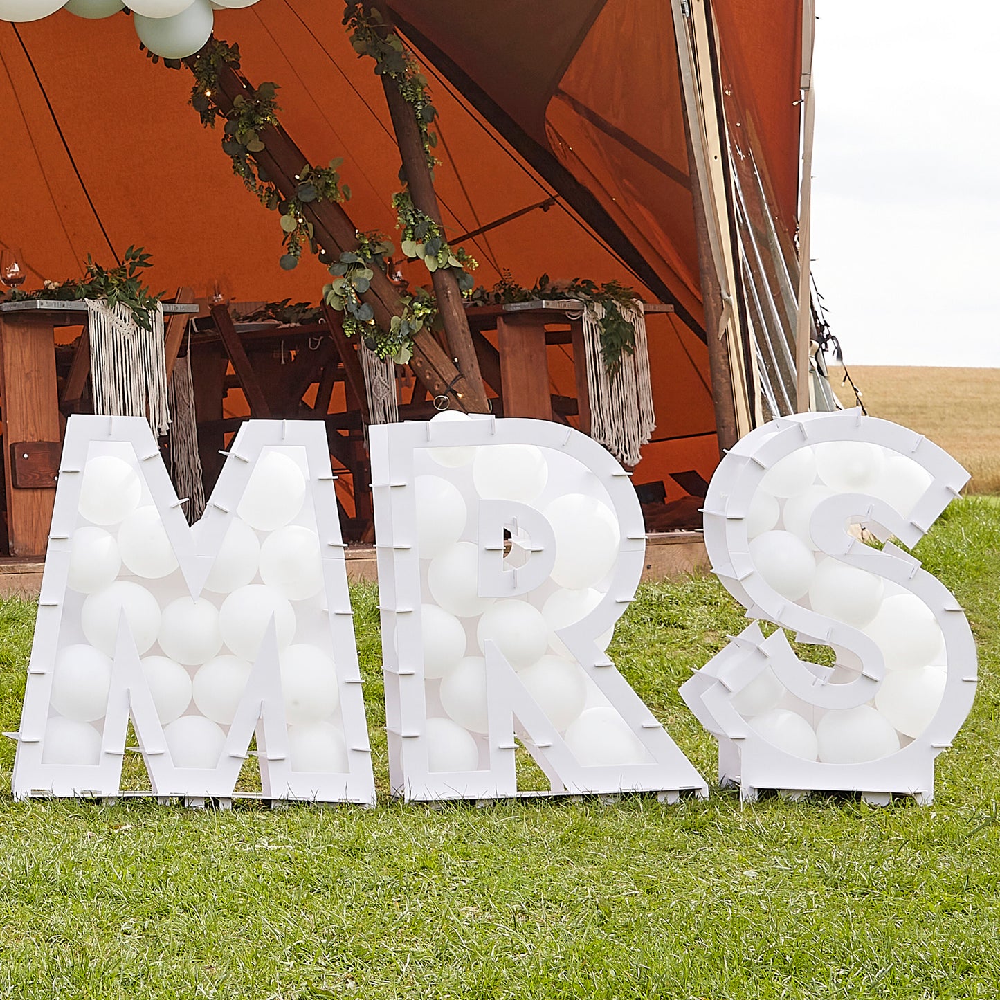 Mr & Mrs Balloon Mosaic Stand