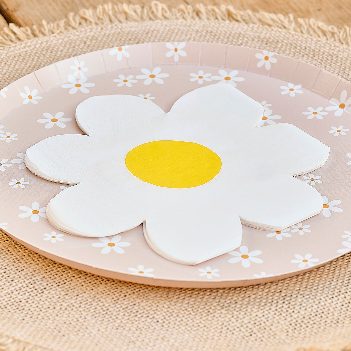 Daisy Floral Party Tableware Kit