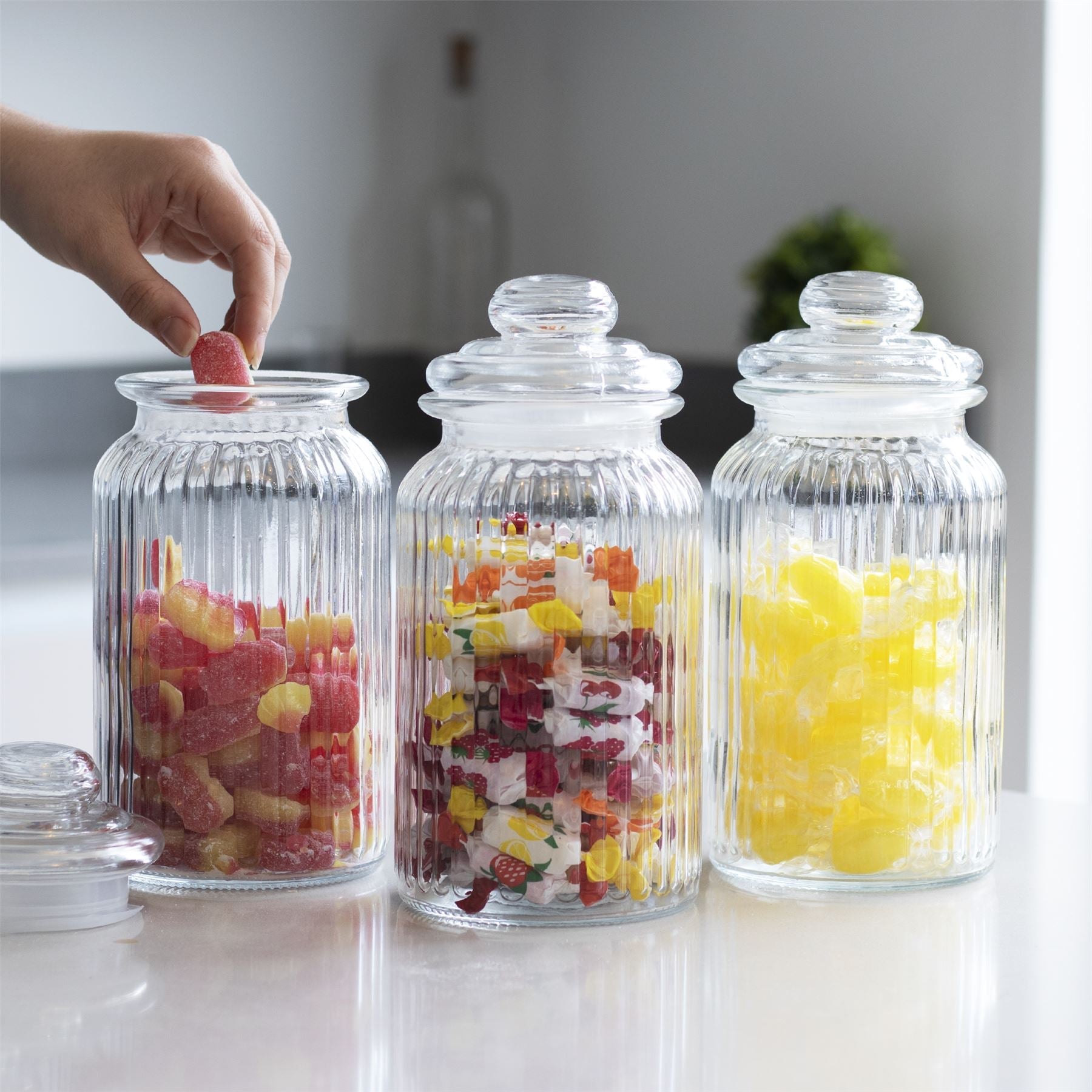 Vintage Airtight Glass Jars 1300ml - Set of 3 | M&W	