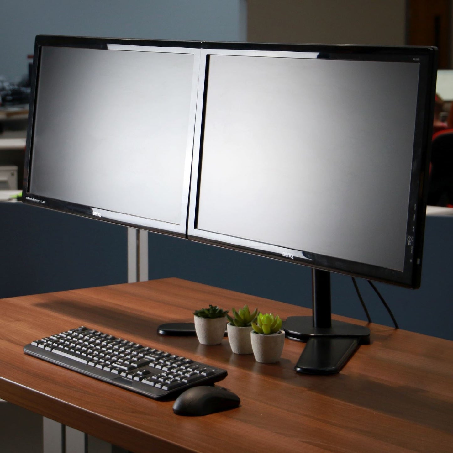 Dual Arm Monitor Stand | M&W	