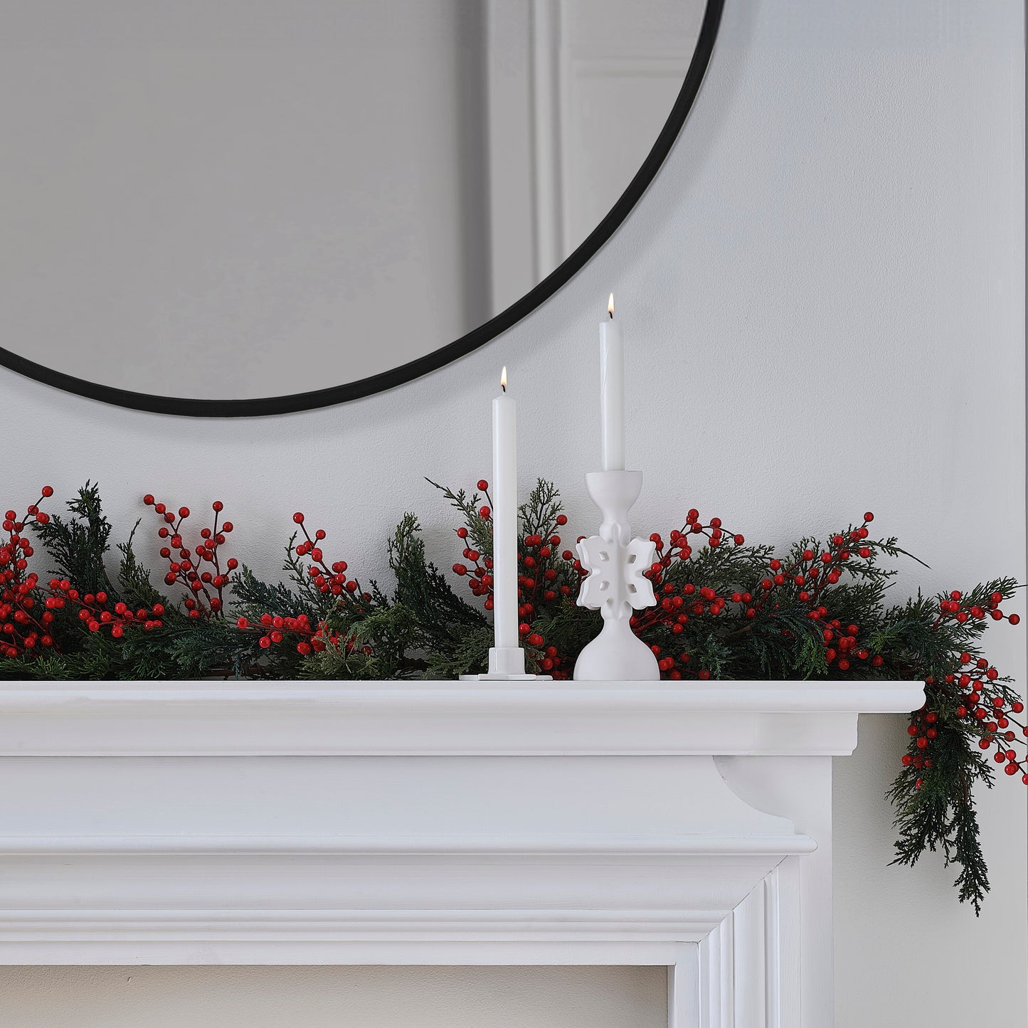 Red Berry Foliage Christmas Garland