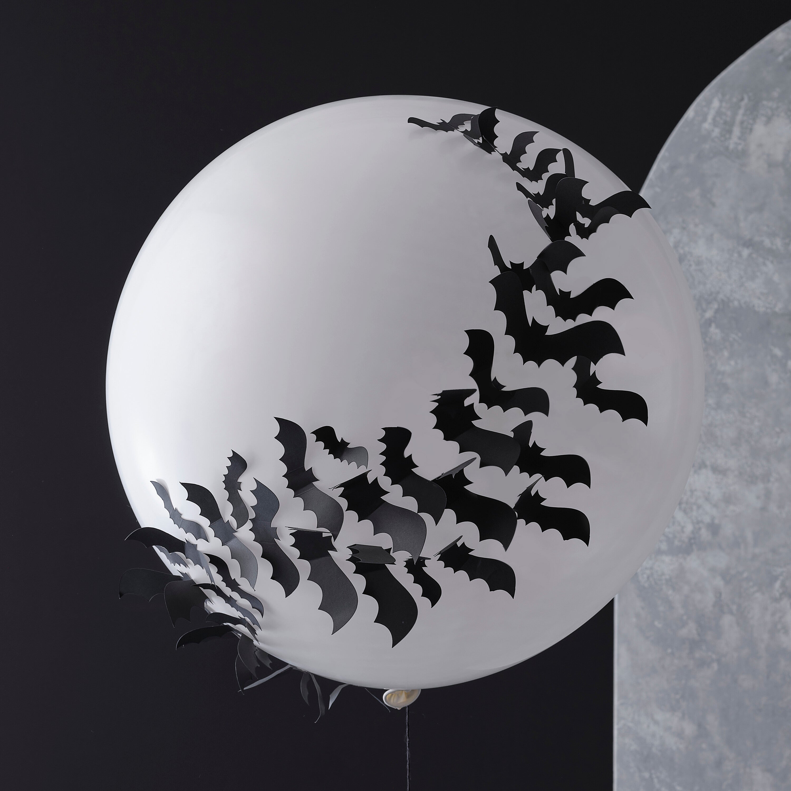 Giant White Halloween Balloon with 3D Bats – Ginger Ray