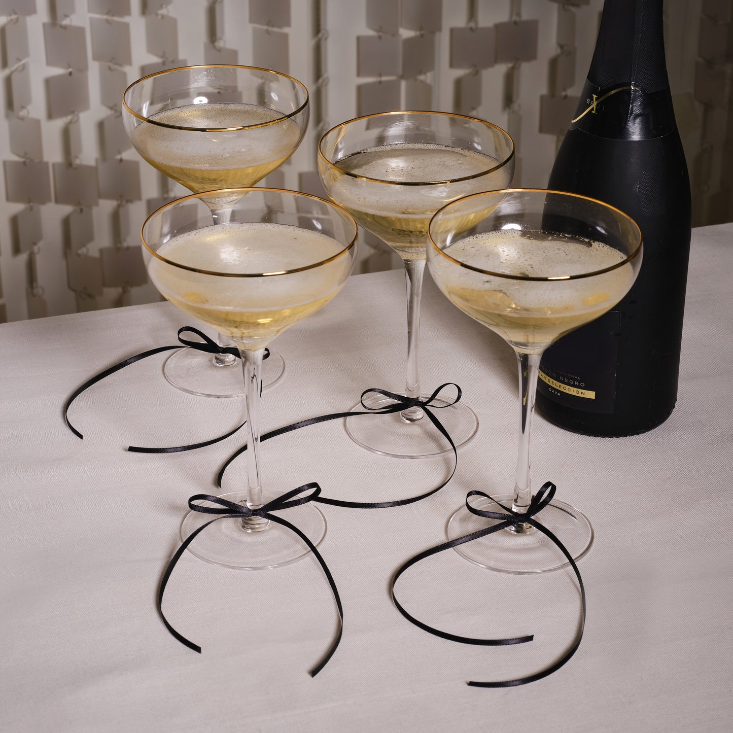 Black Bow Drink Markers