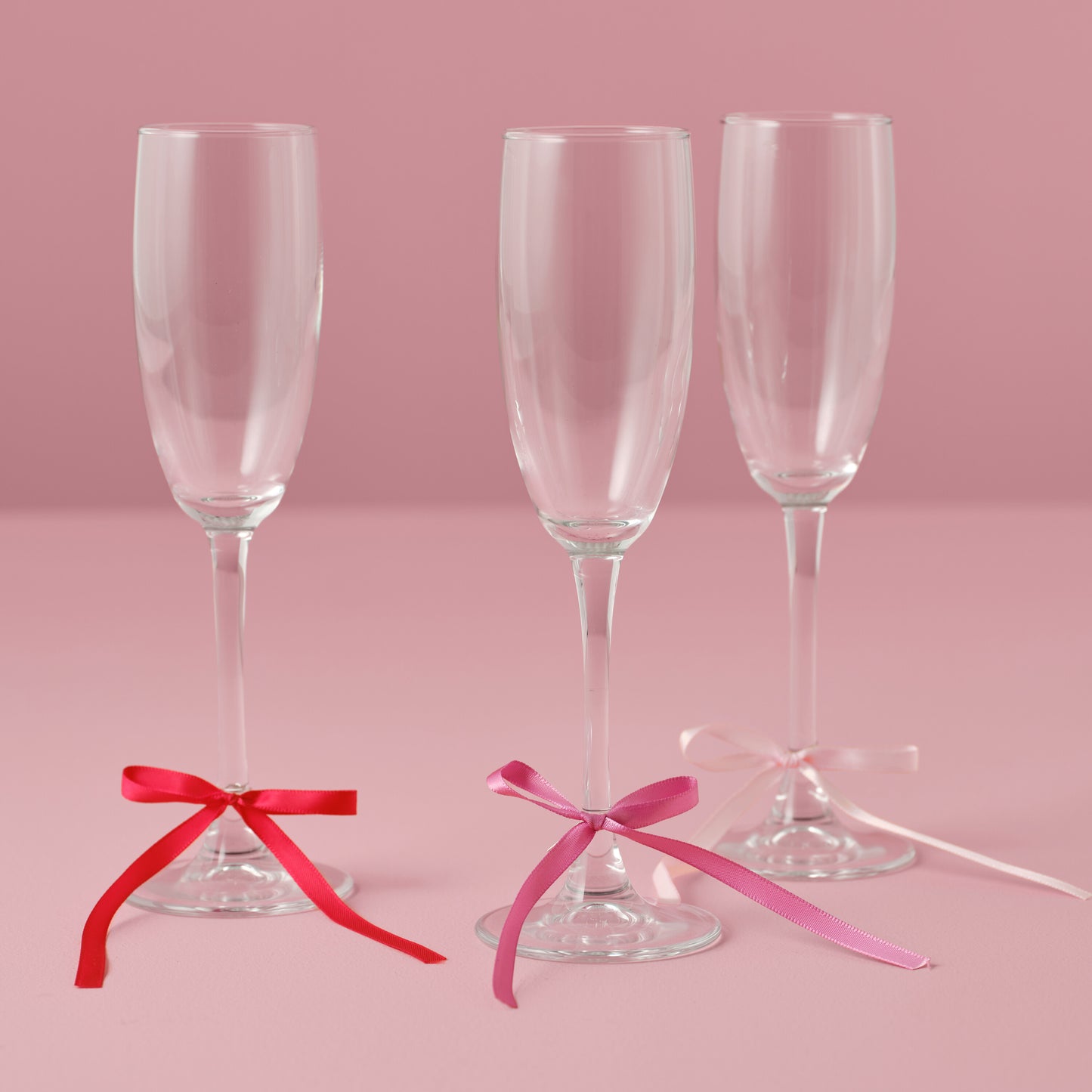 Red & Pink Satin Bow Drink Markers