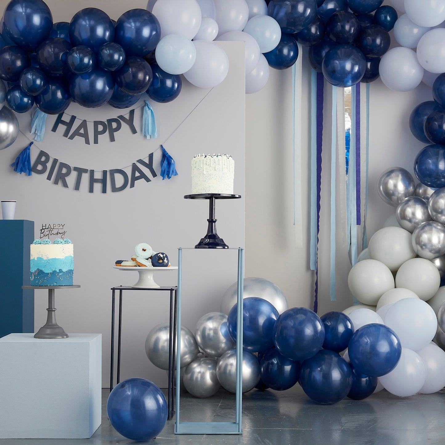 Navy 50th Birthday Milestone Paper Napkins