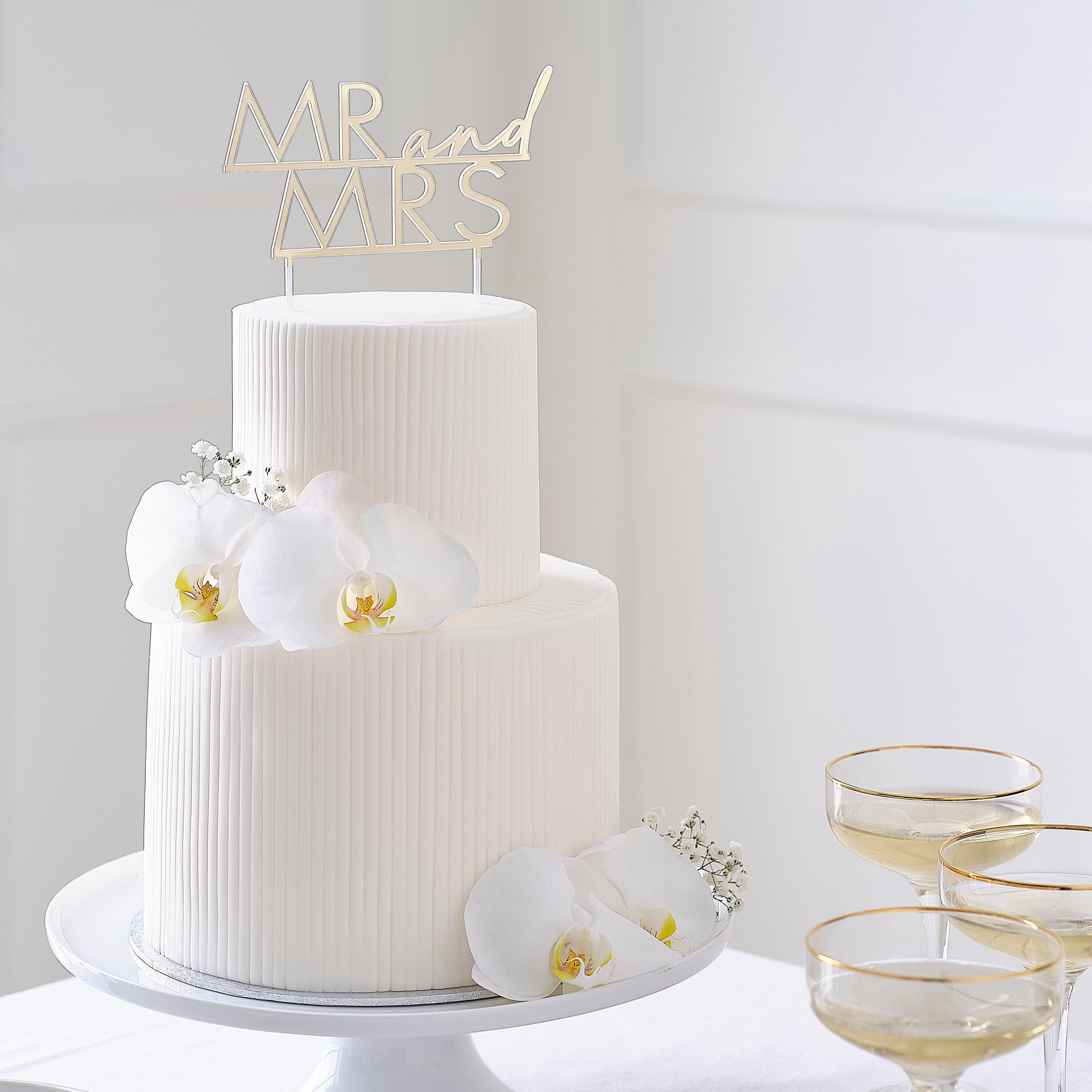 Gold Acrylic Mr & Mrs Wedding Cake Topper – Ginger Ray