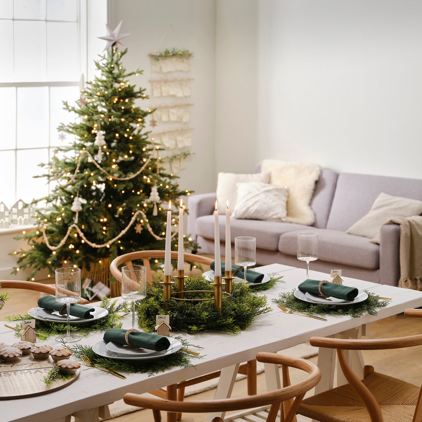Pampas Christmas Bauble Decorations