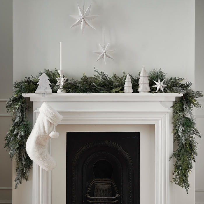 Snowy Foliage Christmas Garland