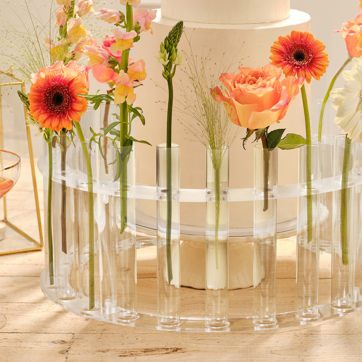 Round Centrepiece with Glass Stem Holders