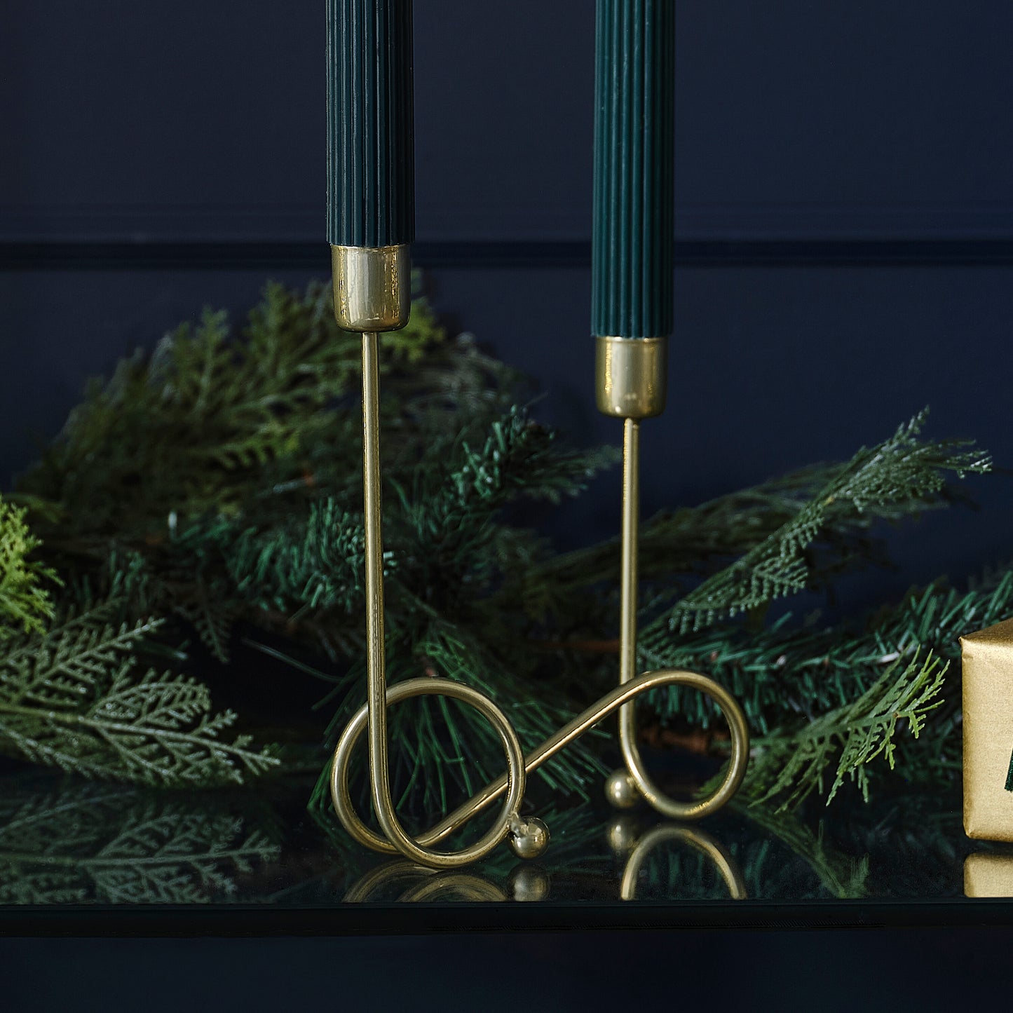 Metal Swirl Gold Christmas Candle Holder