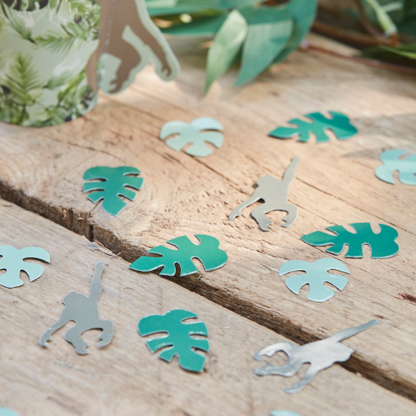 Leaf & Monkey Table Confetti