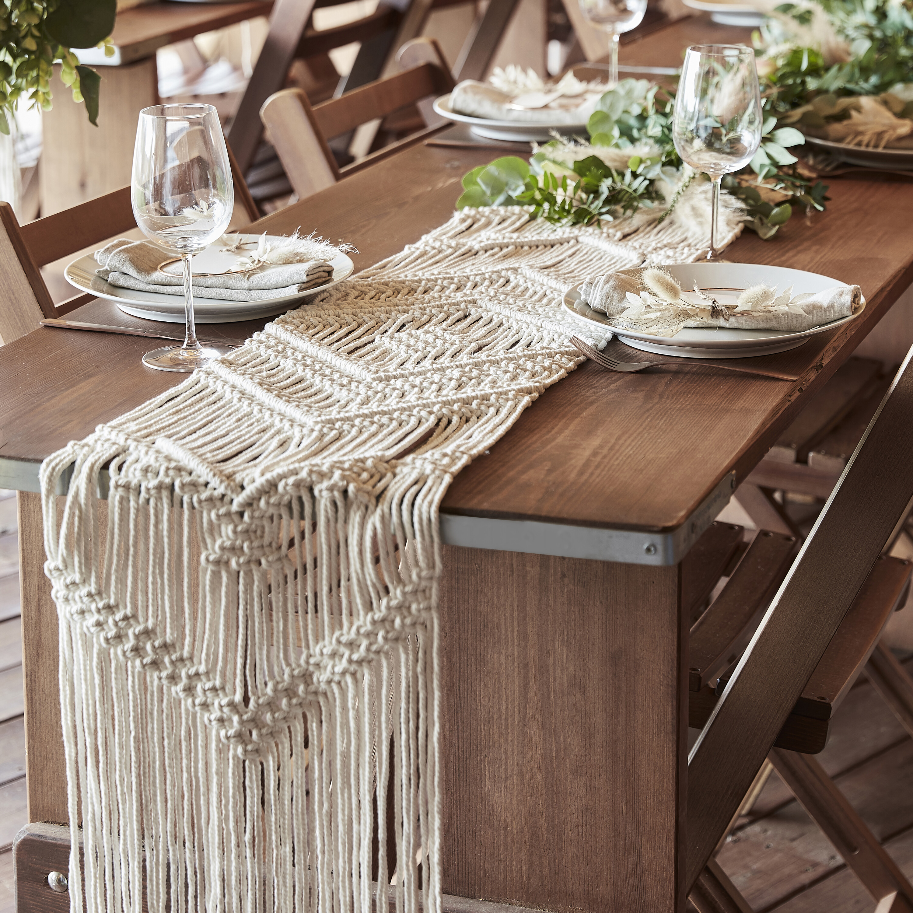 Hoooked  DIY Macramé Kit Table Runner Caïro