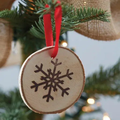 Round wood christmas tree clearance