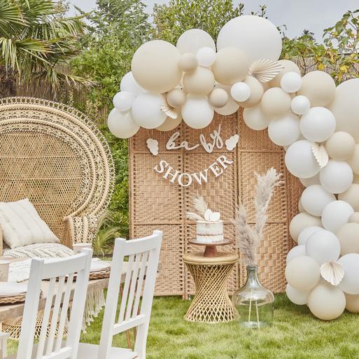 Pallets baby shower store decor